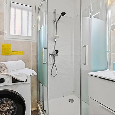 1 Bedroom - Sea View & Pool - Happy
