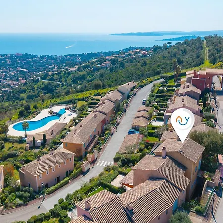 Appartement 1 Bedroom - Sea View & Pool - Happy *